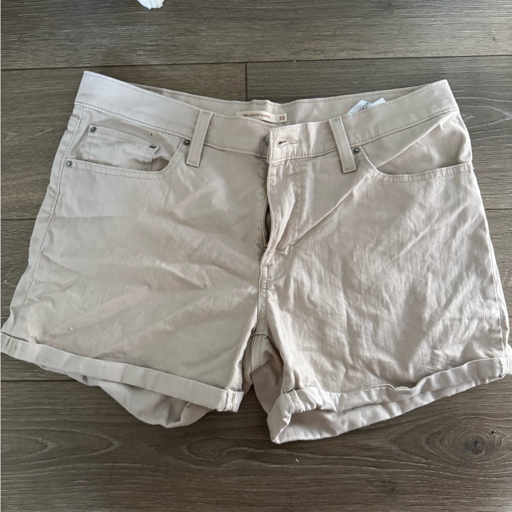 Levi's Women's Beige Shorts
